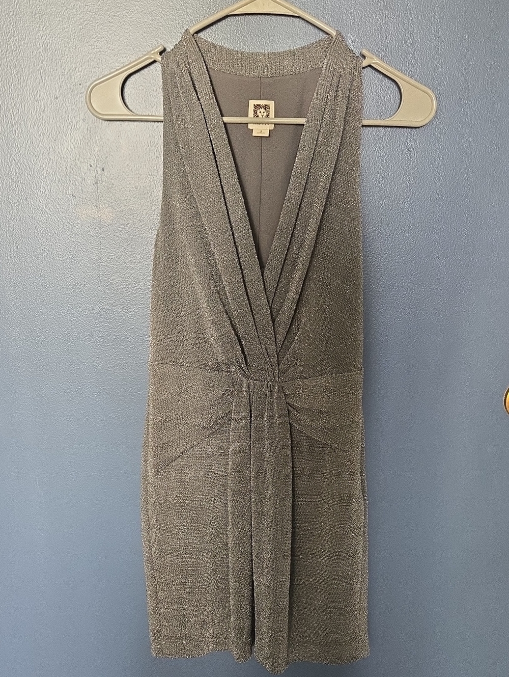 Anne Klein Metallic Gray Sleeveless V-Neck Cocktail Dress